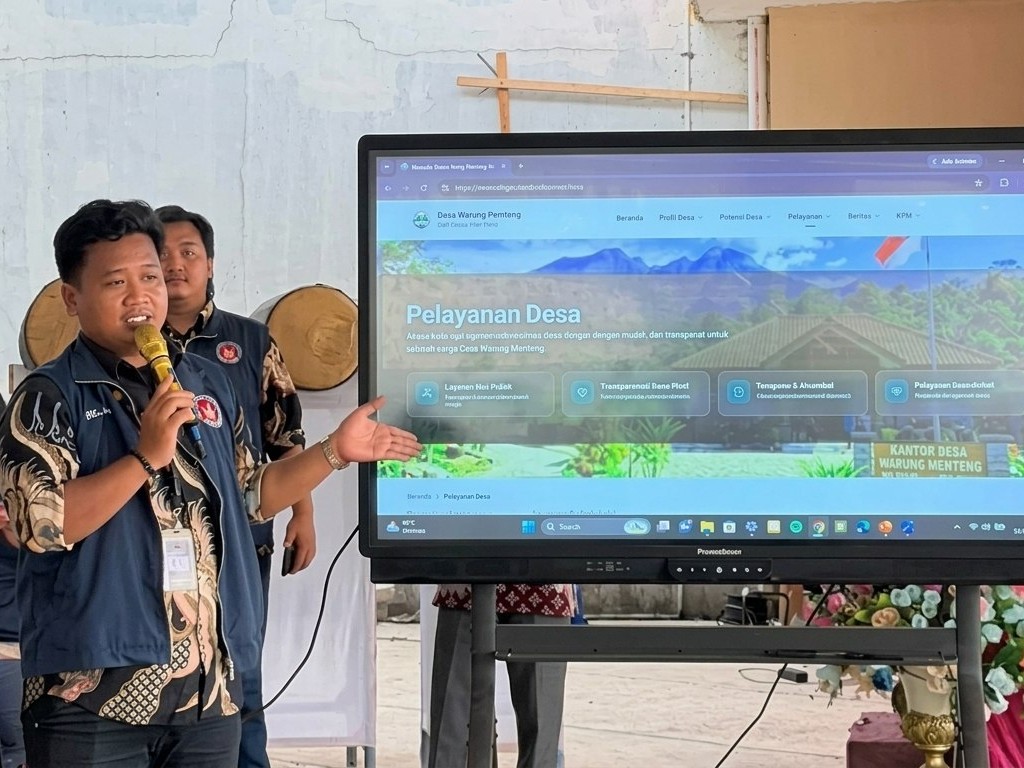 KKN Unusia Hadirkan Website Desa Warungmenteng, Dorong Desa Naik Kelas ke Era Digital