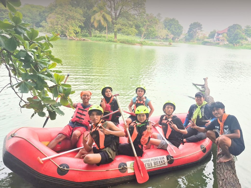 MPA Renjana Buana Unusia Bekali Anggota dengan Teori Dasar Arung Jeram
